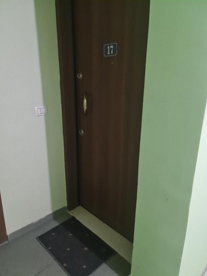 2E Apartment Myslym Shyri 티라나 외부 사진