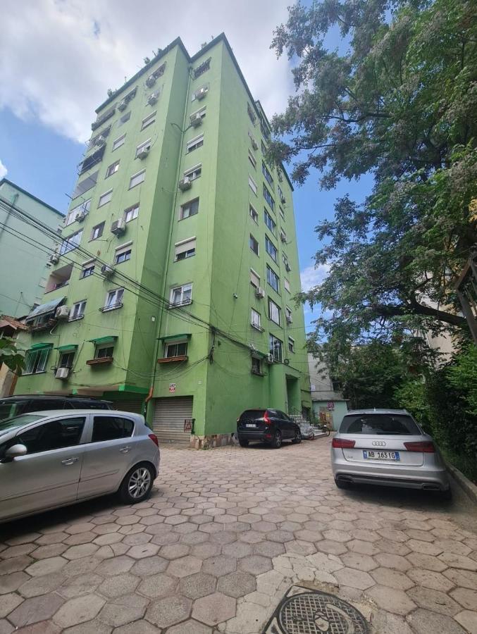 2E Apartment Myslym Shyri 티라나 외부 사진