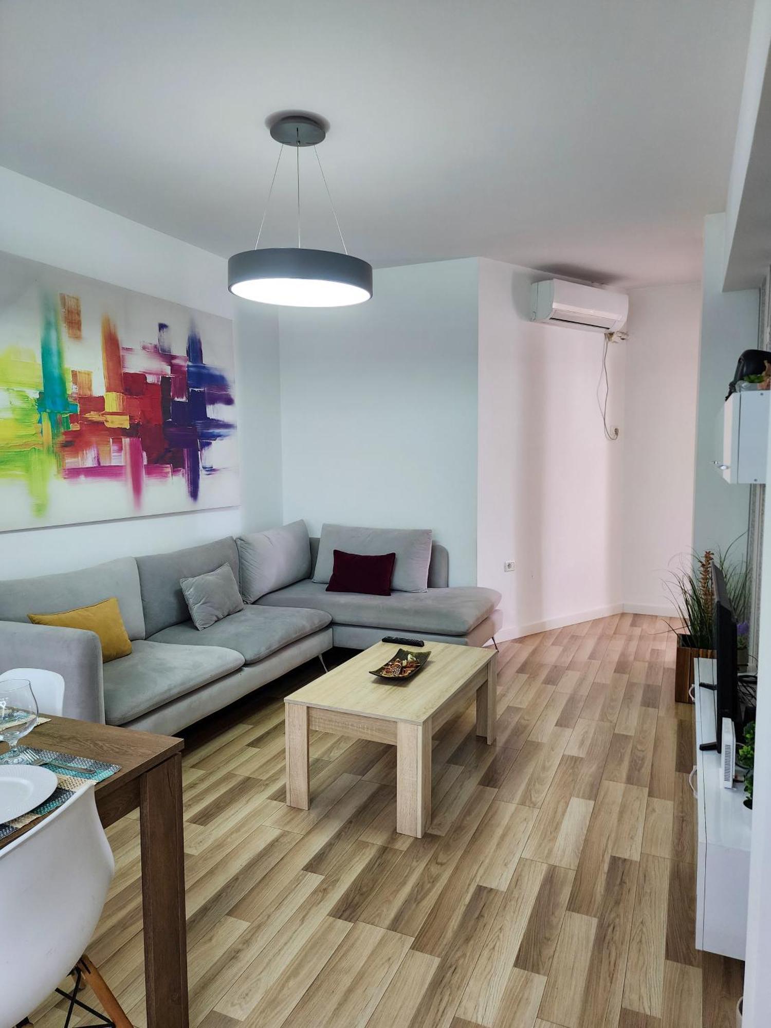2E Apartment Myslym Shyri 티라나 외부 사진