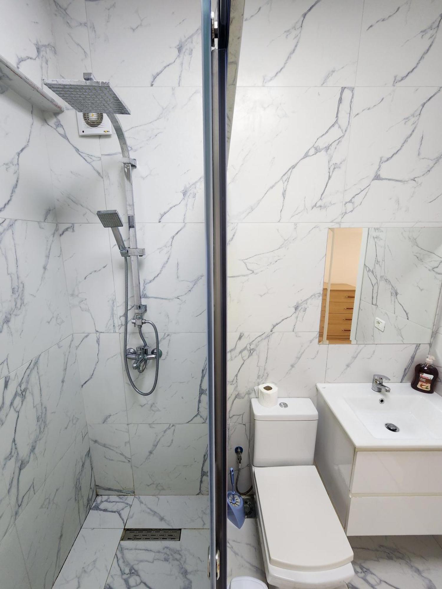 2E Apartment Myslym Shyri 티라나 외부 사진